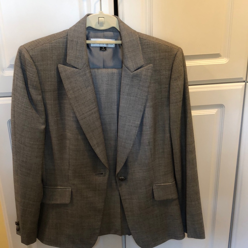 Beautiful Tahari suit